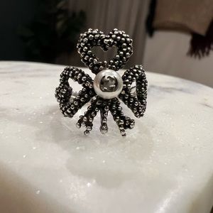 Gucci Silver Lucky Clover Gg Logo Sterling White Pearl Bow Ring